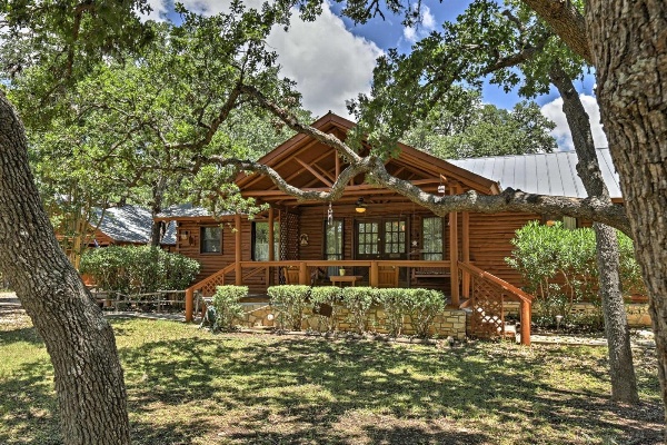 2 Canyon Lake Cabins - 3BR Total - on 2.7 Acres! image 1