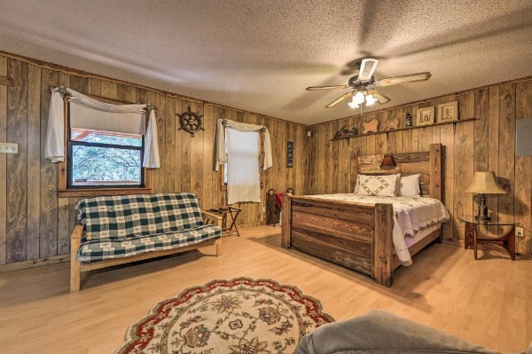 2 Canyon Lake Cabins - 3BR Total - on 2.7 Acres! image 16