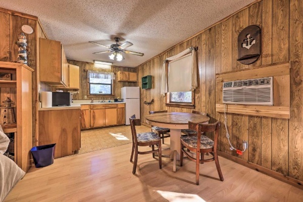 2 Canyon Lake Cabins - 3BR Total - on 2.7 Acres! image 19