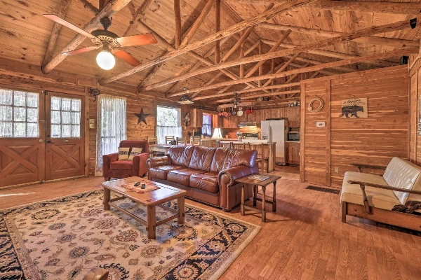 2 Canyon Lake Cabins - 3BR Total - on 2.7 Acres! image 4