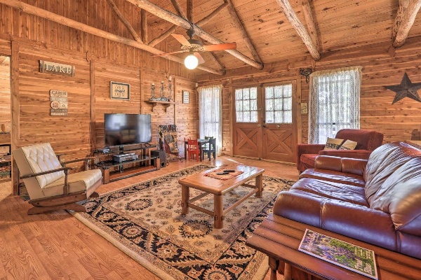 2 Canyon Lake Cabins - 3BR Total - on 2.7 Acres! image 5